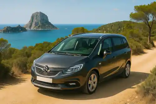 Alquiler coche 7 plazas Opel Zafira en Ibiza